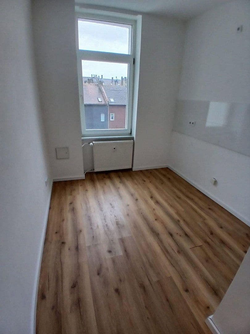 Pronájem bytu 2+1 45 m², Mittelseestraße 23, Offenbach am Main, Hessen Pronájem bytu 2+1 45 m², Mittelseestraße 23, Offenbach am Main, Hessen