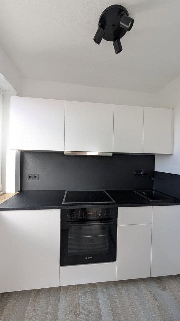 Pronájem bytu 2+1 58 m², Erlangen, Bavorsko Pronájem bytu 2+1 58 m², Erlangen, Bavorsko