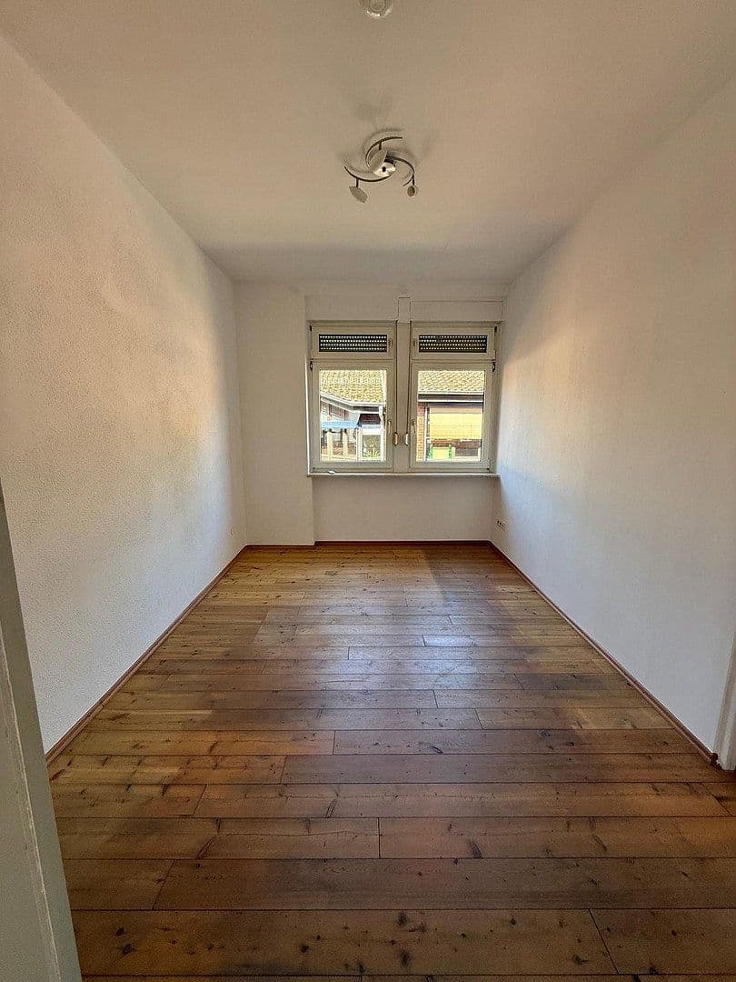 Pronájem bytu 2+1 60 m², Draisstraße 56, Mannheim, Bádensko-Württembersko Pronájem bytu 2+1 60 m², Draisstraße 56, Mannheim, Bádensko-Württembersko