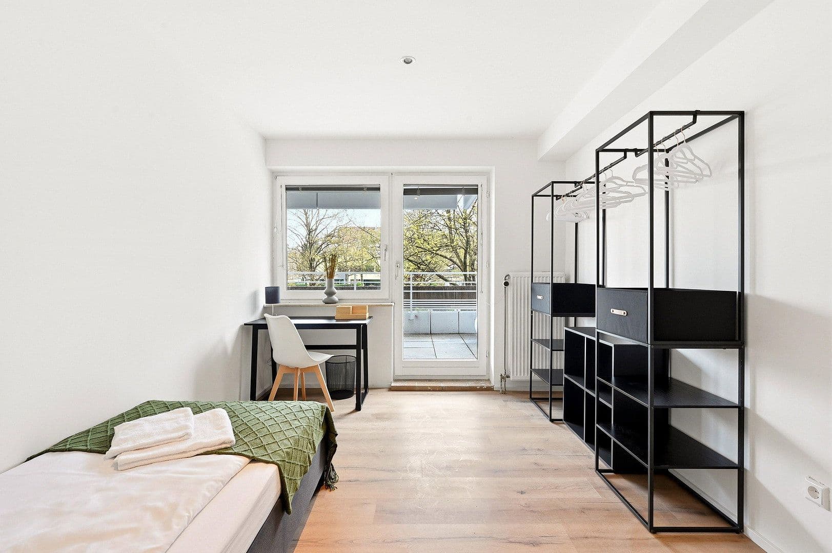 Pronájem bytu 4+1 80 m², Moltkestraße 56, Heilbronn, Bádensko-Württembersko Pronájem bytu 4+1 80 m², Moltkestraße 56, Heilbronn, Bádensko-Württembersko