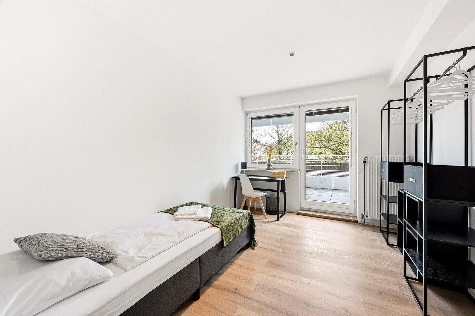 Pronájem bytu 4+1 80 m², Moltkestraße 56, Heilbronn, Bádensko-Württembersko Pronájem bytu 4+1 80 m², Moltkestraße 56, Heilbronn, Bádensko-Württembersko