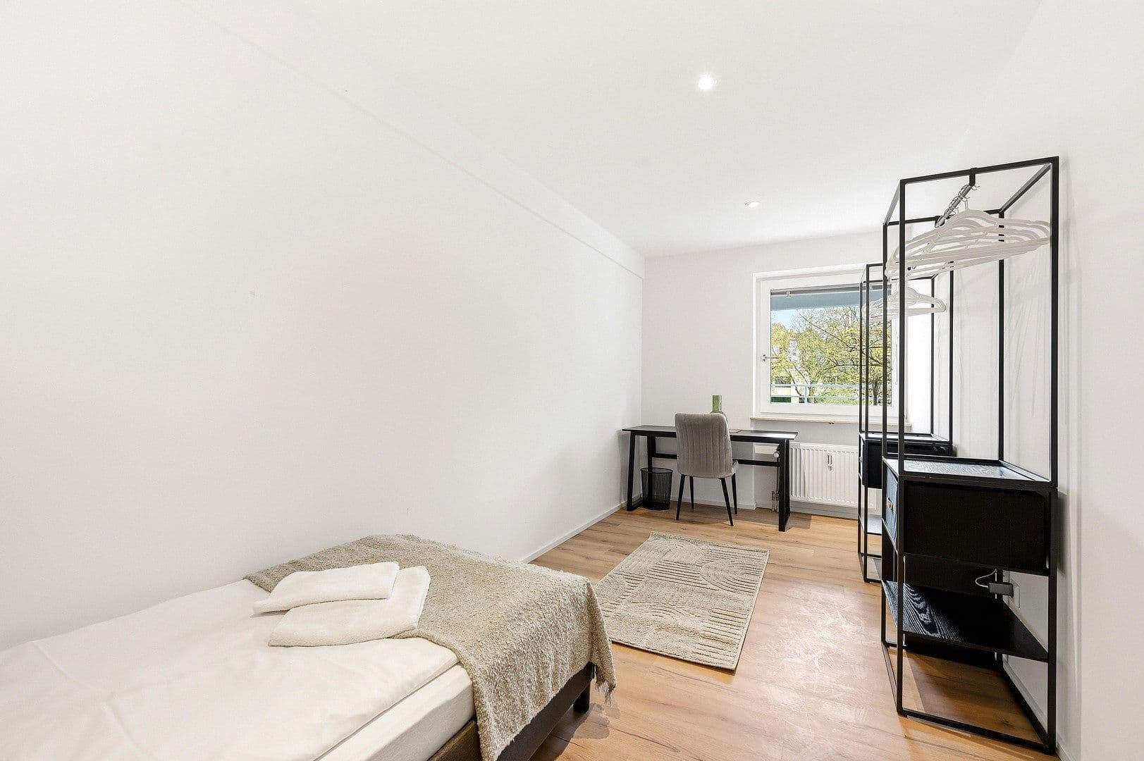 Pronájem bytu 4+1 80 m², Moltkestraße 56, Heilbronn, Bádensko-Württembersko Pronájem bytu 4+1 80 m², Moltkestraße 56, Heilbronn, Bádensko-Württembersko