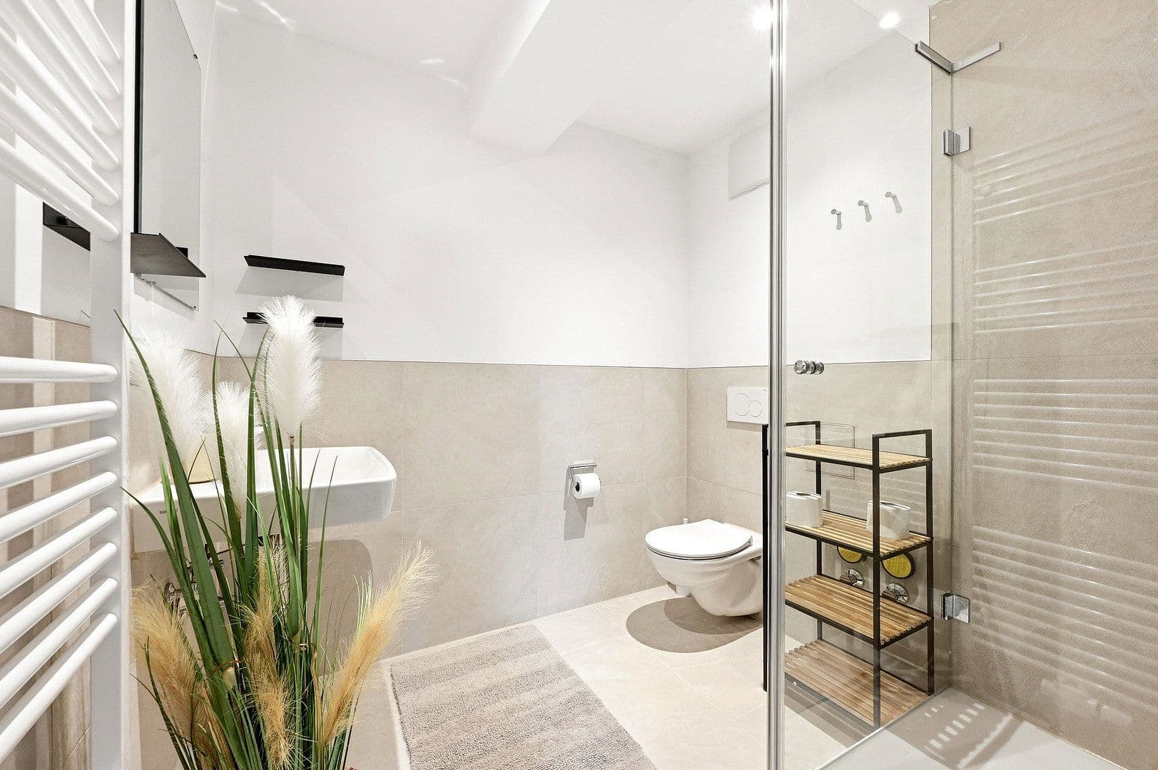 Pronájem bytu 4+1 80 m², Moltkestraße 56, Heilbronn, Bádensko-Württembersko Pronájem bytu 4+1 80 m², Moltkestraße 56, Heilbronn, Bádensko-Württembersko