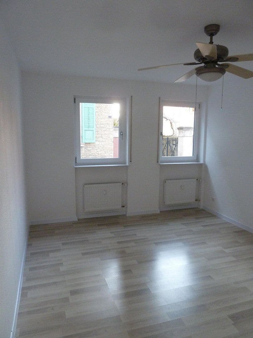 Prodej bytu 3+1 92 m², Ingelheim am Rhein, Porýní-Falc Prodej bytu 3+1 92 m², Ingelheim am Rhein, Porýní-Falc
