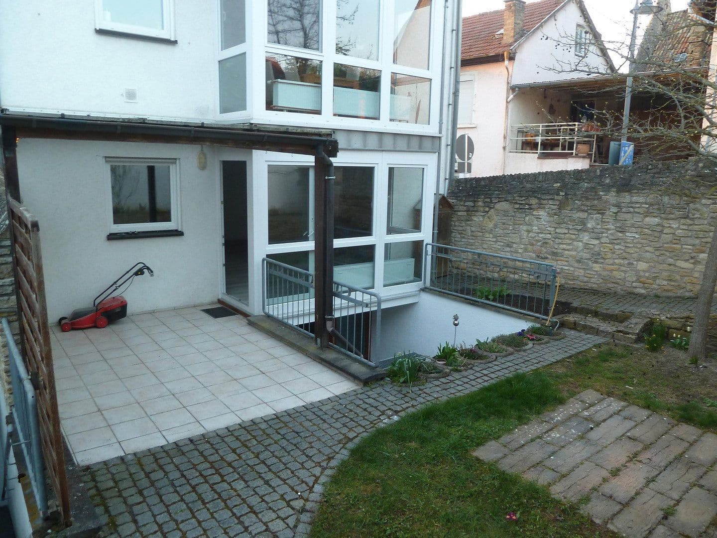 Prodej bytu 3+1 92 m², Ingelheim am Rhein, Porýní-Falc Prodej bytu 3+1 92 m², Ingelheim am Rhein, Porýní-Falc