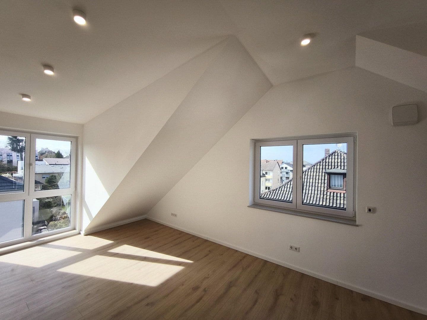 Pronájem bytu 2+1 63 m², Buchrainstraße 49, Frankfurt am Main, Hessen Pronájem bytu 2+1 63 m², Buchrainstraße 49, Frankfurt am Main, Hessen