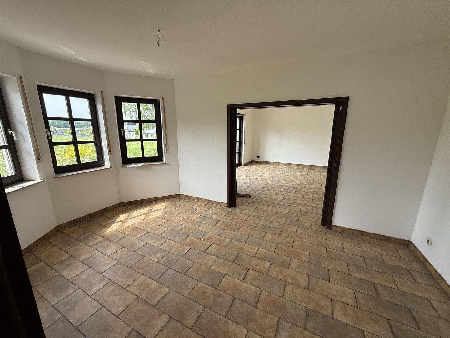 Pronájem domu 255 m², pozemek 1.500 m², Bornwiese 4, Ransbach-Baumbach, Porýní-Falc Pronájem domu 255 m², pozemek 1.500 m², Bornwiese 4, Ransbach-Baumbach, Porýní-Falc
