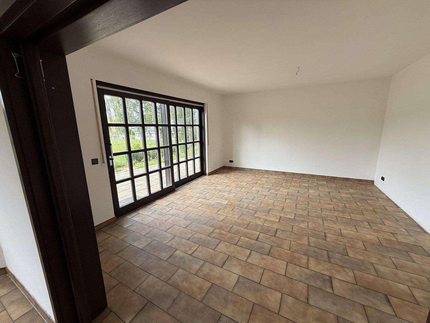 Pronájem domu 255 m², pozemek 1.500 m², Bornwiese 4, Ransbach-Baumbach, Porýní-Falc Pronájem domu 255 m², pozemek 1.500 m², Bornwiese 4, Ransbach-Baumbach, Porýní-Falc