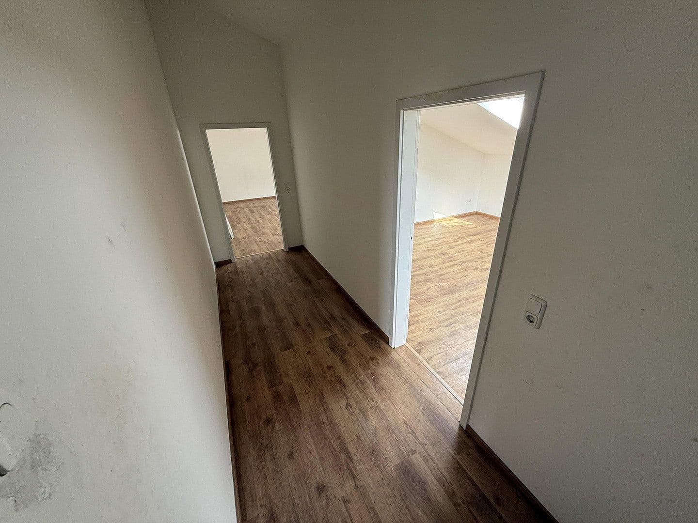 Pronájem domu 255 m², pozemek 1.500 m², Bornwiese 4, Ransbach-Baumbach, Porýní-Falc Pronájem domu 255 m², pozemek 1.500 m², Bornwiese 4, Ransbach-Baumbach, Porýní-Falc
