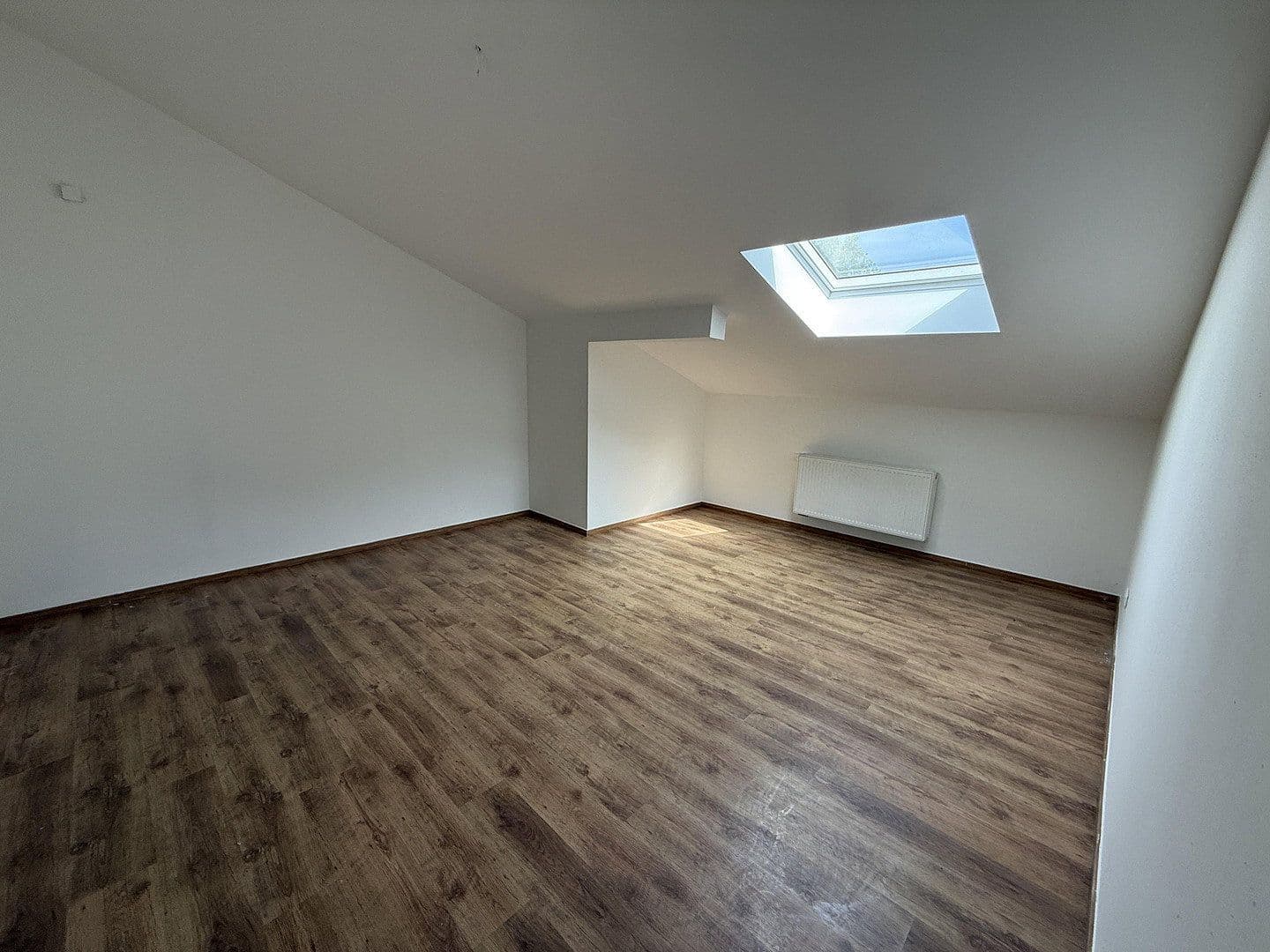 Pronájem domu 255 m², pozemek 1.500 m², Bornwiese 4, Ransbach-Baumbach, Porýní-Falc Pronájem domu 255 m², pozemek 1.500 m², Bornwiese 4, Ransbach-Baumbach, Porýní-Falc
