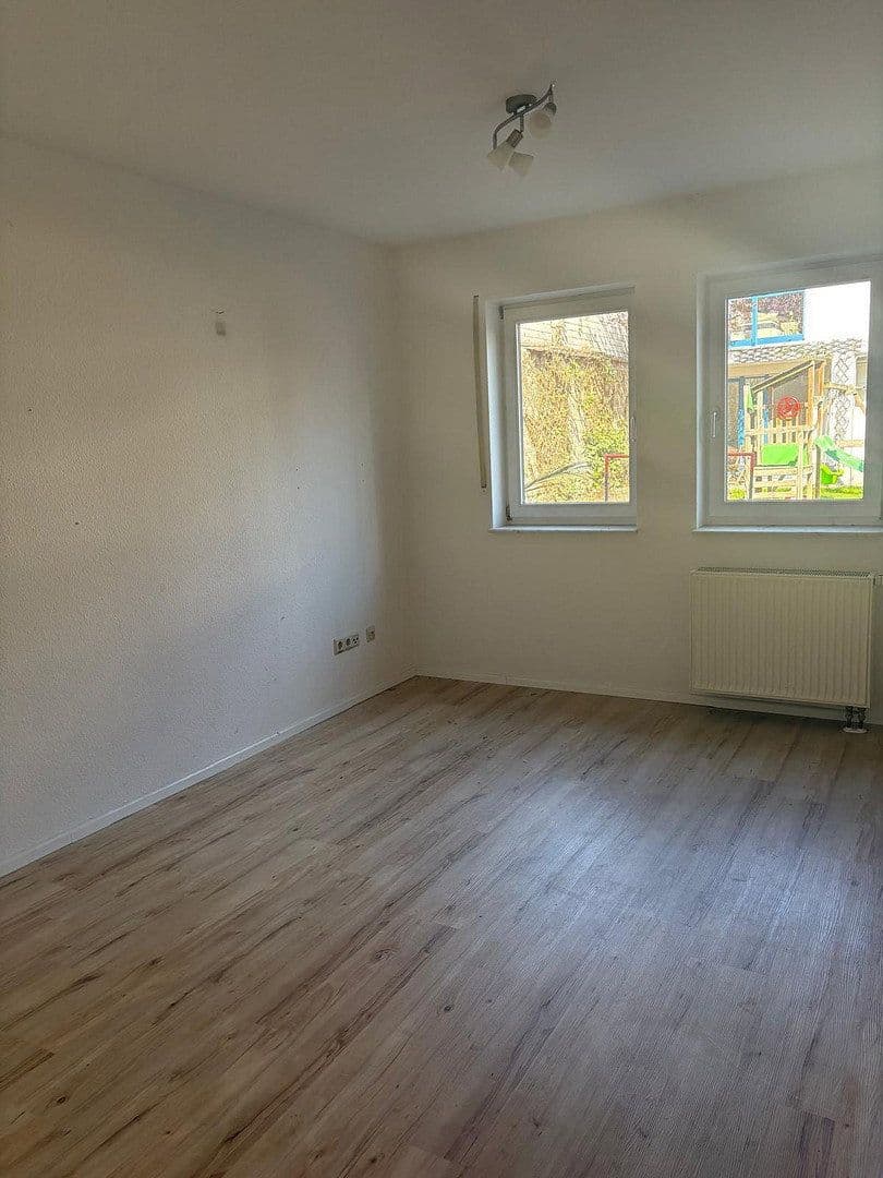 Pronájem bytu 3+1 150 m², Ludwigshafen am Rhein, Porýní-Falc Pronájem bytu 3+1 150 m², Ludwigshafen am Rhein, Porýní-Falc