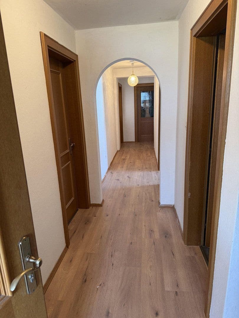 Prodej domu 240 m², pozemek 600 m², Petershausen, Bavorsko Prodej domu 240 m², pozemek 600 m², Petershausen, Bavorsko