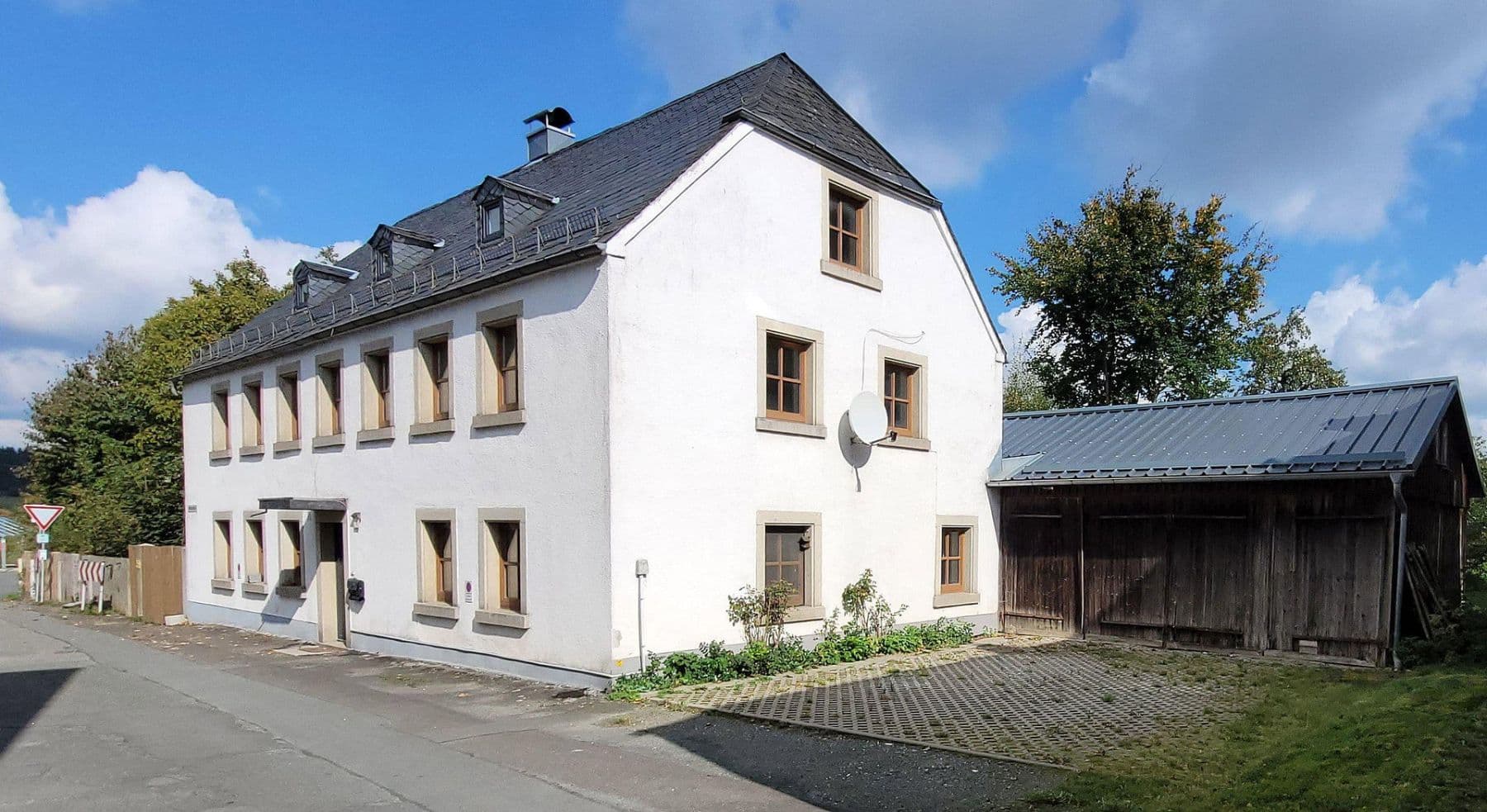 Prodej domu 180 m², pozemek 920 m², Marktleugast, Bavorsko Prodej domu 180 m², pozemek 920 m², Marktleugast, Bavorsko