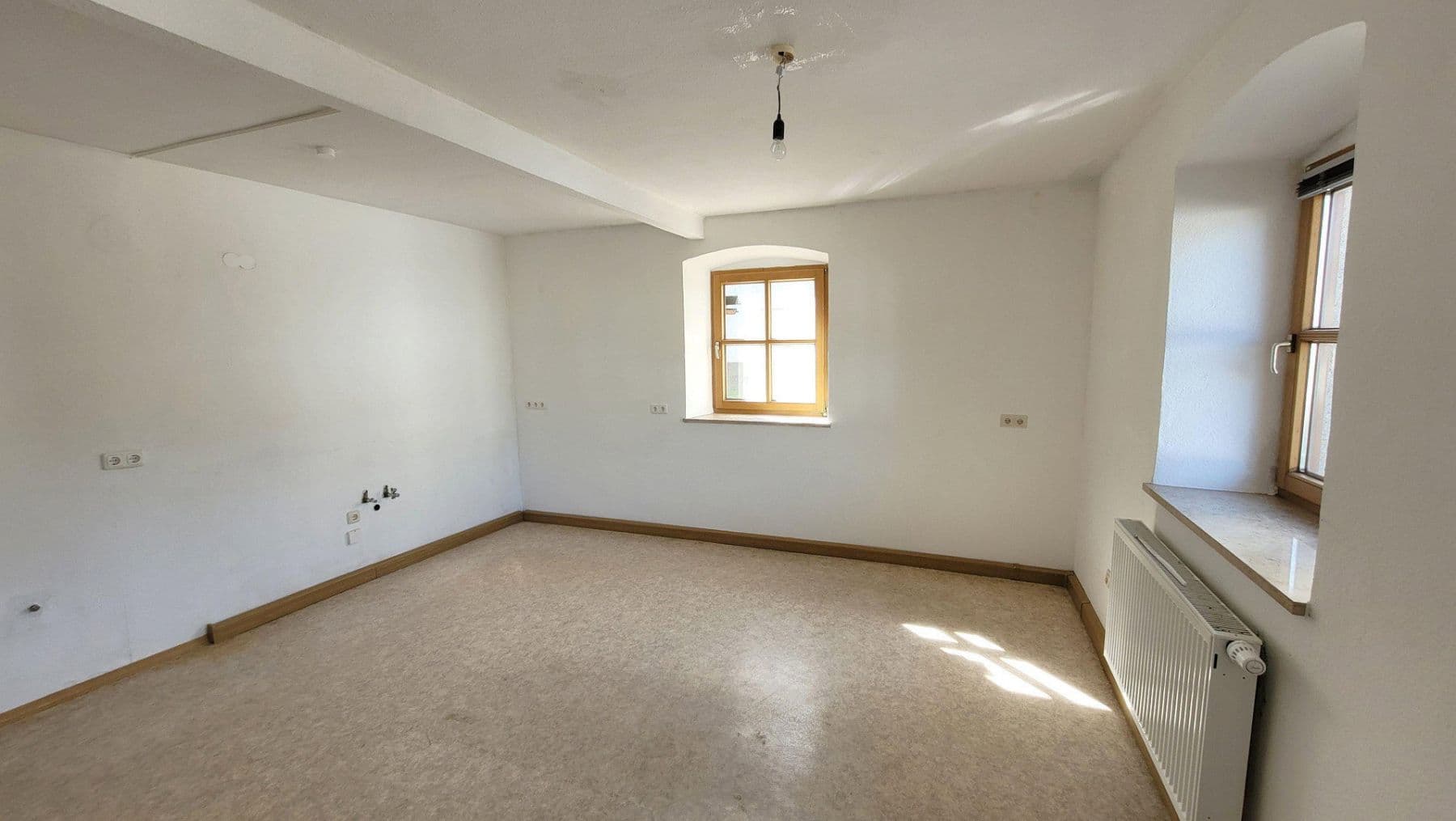 Prodej domu 180 m², pozemek 920 m², Marktleugast, Bavorsko Prodej domu 180 m², pozemek 920 m², Marktleugast, Bavorsko