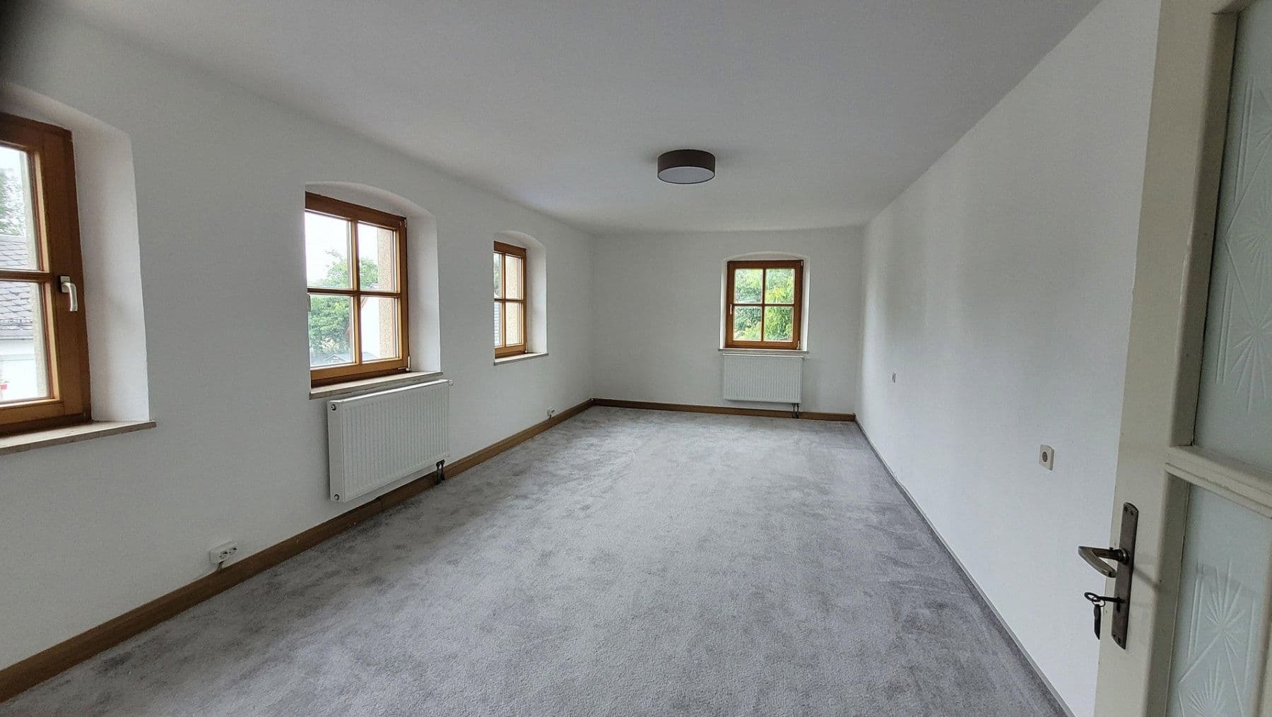 Prodej domu 180 m², pozemek 920 m², Marktleugast, Bavorsko Prodej domu 180 m², pozemek 920 m², Marktleugast, Bavorsko