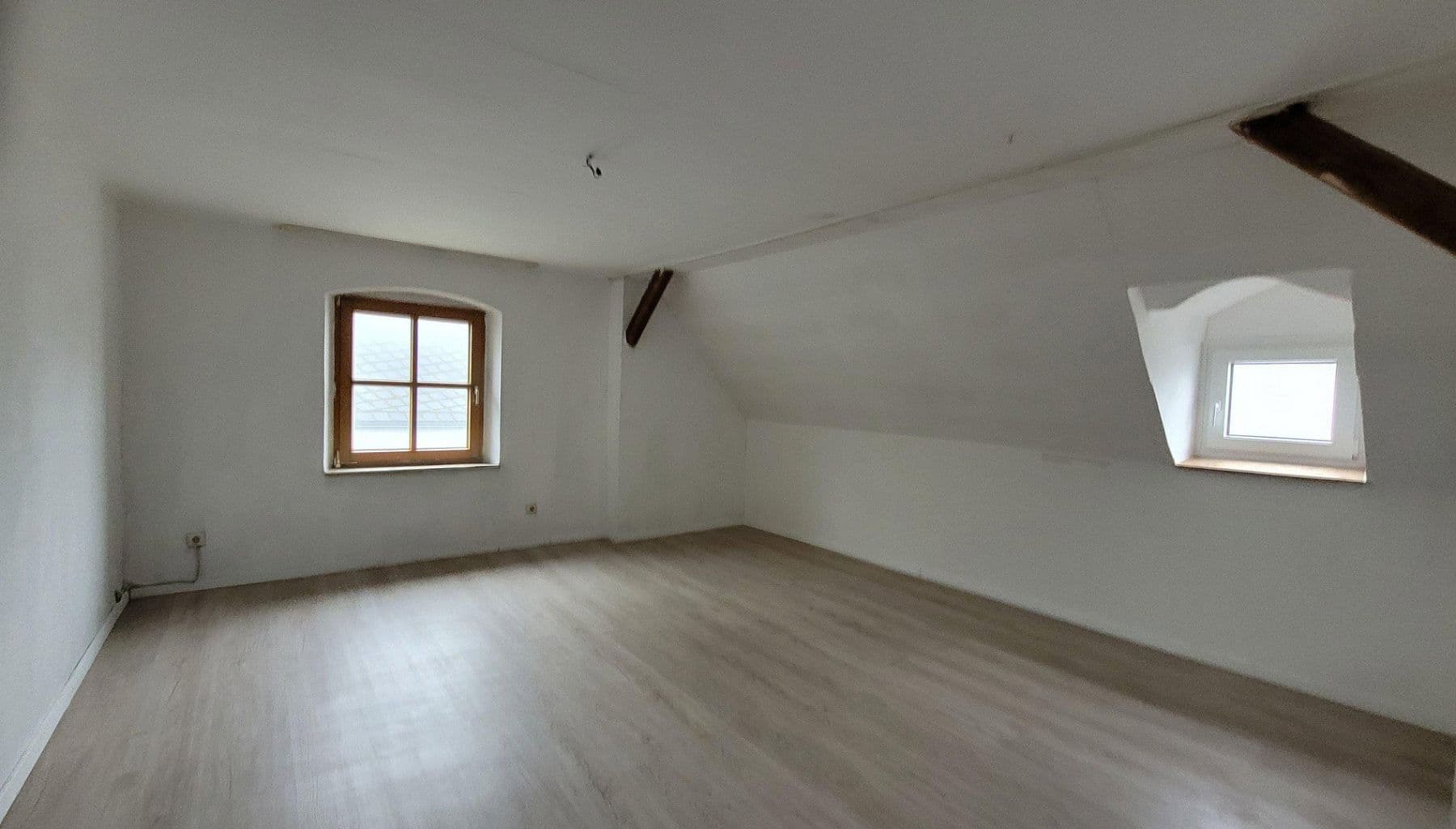 Prodej domu 180 m², pozemek 920 m², Marktleugast, Bavorsko Prodej domu 180 m², pozemek 920 m², Marktleugast, Bavorsko