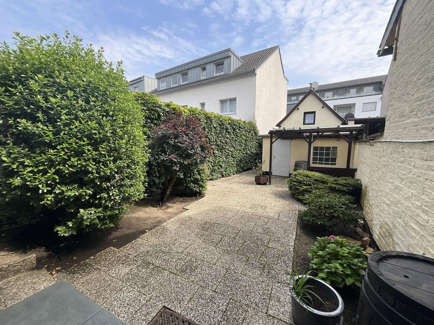 Prodej domu 136 m², pozemek 386 m², Ernst-Reuter-Str. 32, Hürth, Severní Porýní-Vestfálsko Prodej domu 136 m², pozemek 386 m², Ernst-Reuter-Str. 32, Hürth, Severní Porýní-Vestfálsko