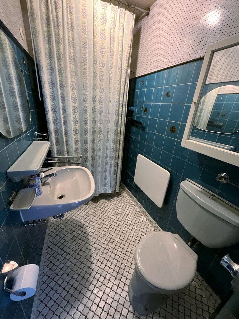 Prodej domu 136 m², pozemek 386 m², Ernst-Reuter-Str. 32, Hürth, Severní Porýní-Vestfálsko Prodej domu 136 m², pozemek 386 m², Ernst-Reuter-Str. 32, Hürth, Severní Porýní-Vestfálsko