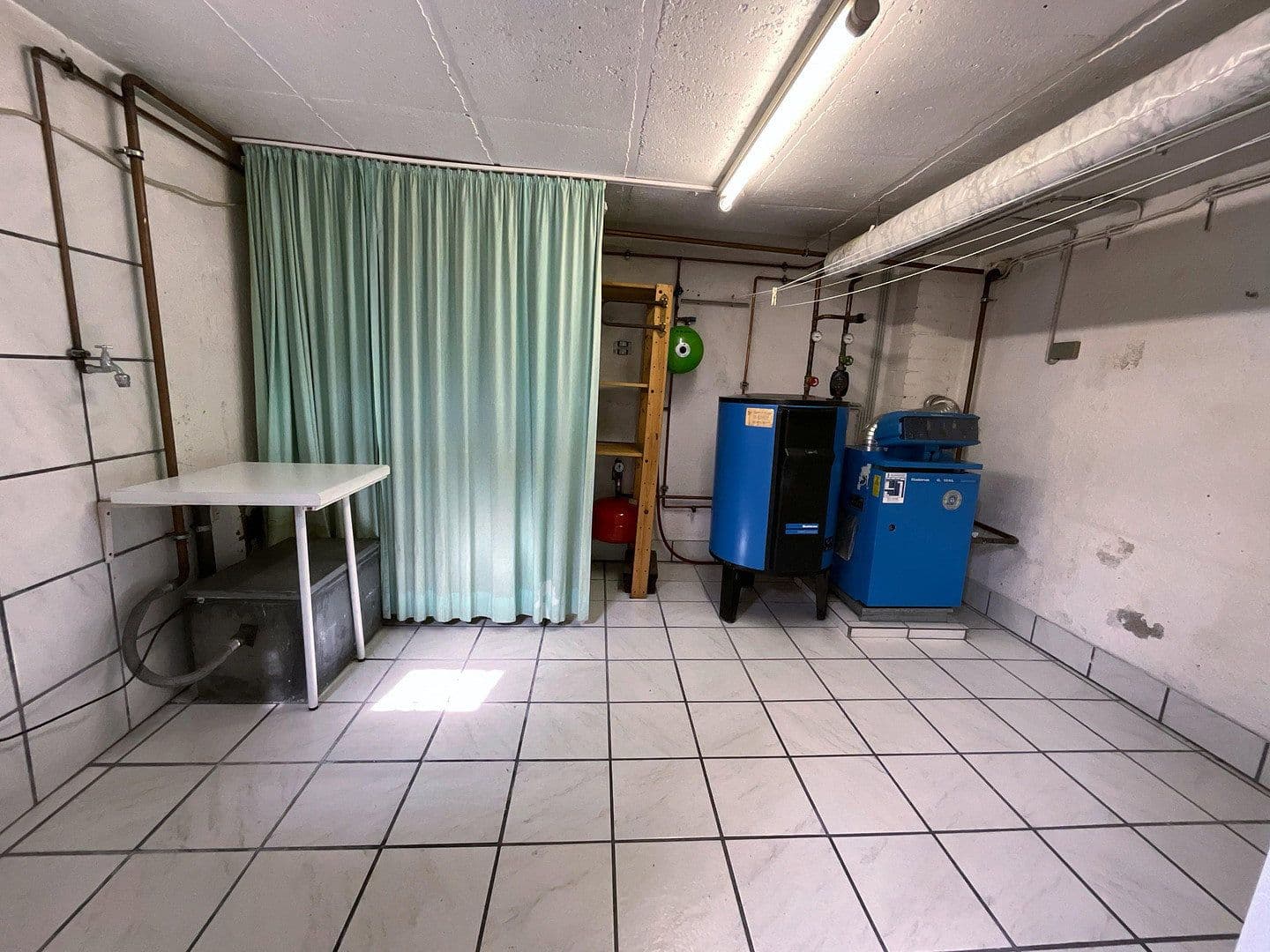Prodej domu 136 m², pozemek 386 m², Ernst-Reuter-Str. 32, Hürth, Severní Porýní-Vestfálsko Prodej domu 136 m², pozemek 386 m², Ernst-Reuter-Str. 32, Hürth, Severní Porýní-Vestfálsko