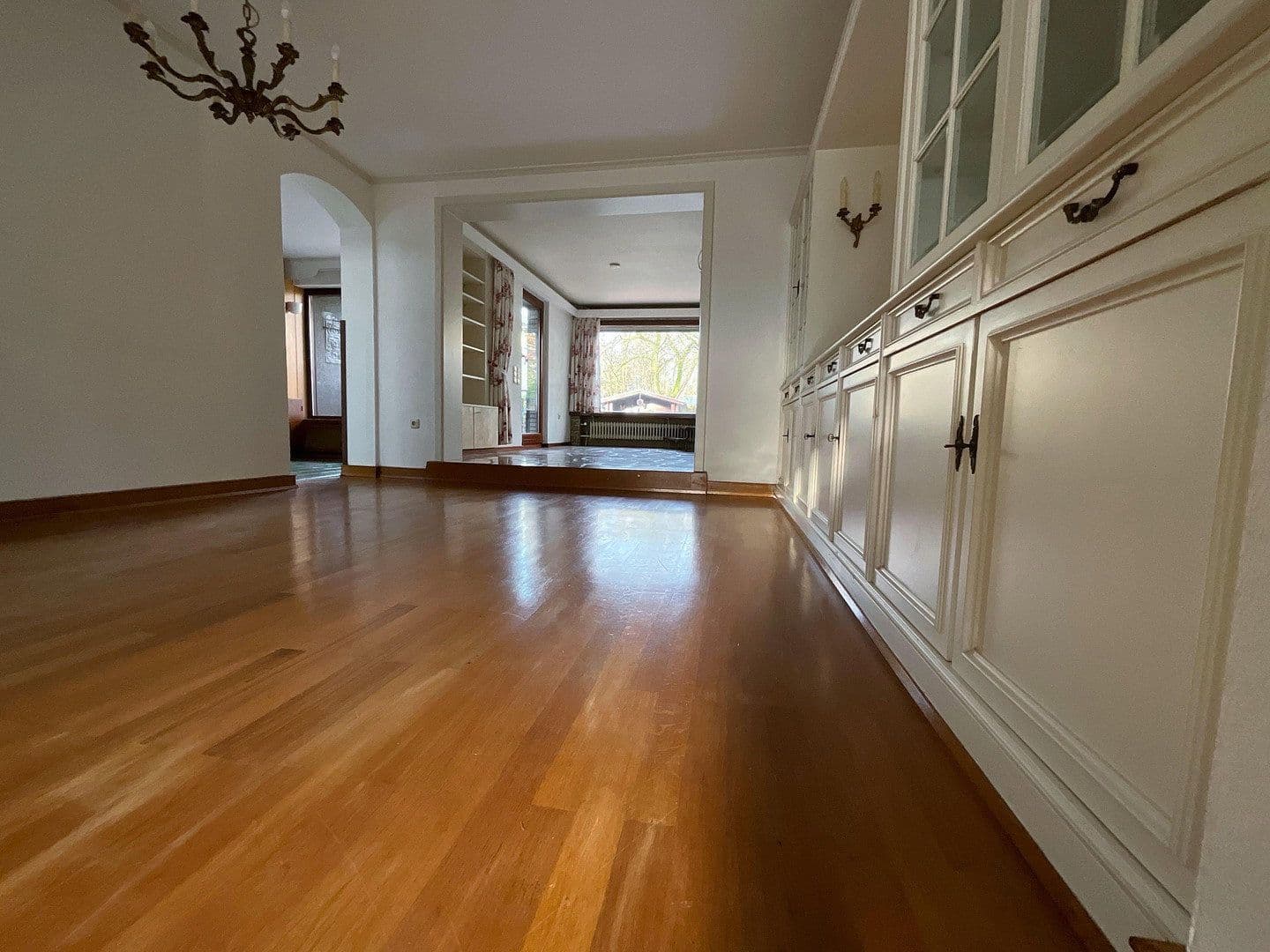 Prodej domu 136 m², pozemek 386 m², Ernst-Reuter-Str. 32, Hürth, Severní Porýní-Vestfálsko Prodej domu 136 m², pozemek 386 m², Ernst-Reuter-Str. 32, Hürth, Severní Porýní-Vestfálsko