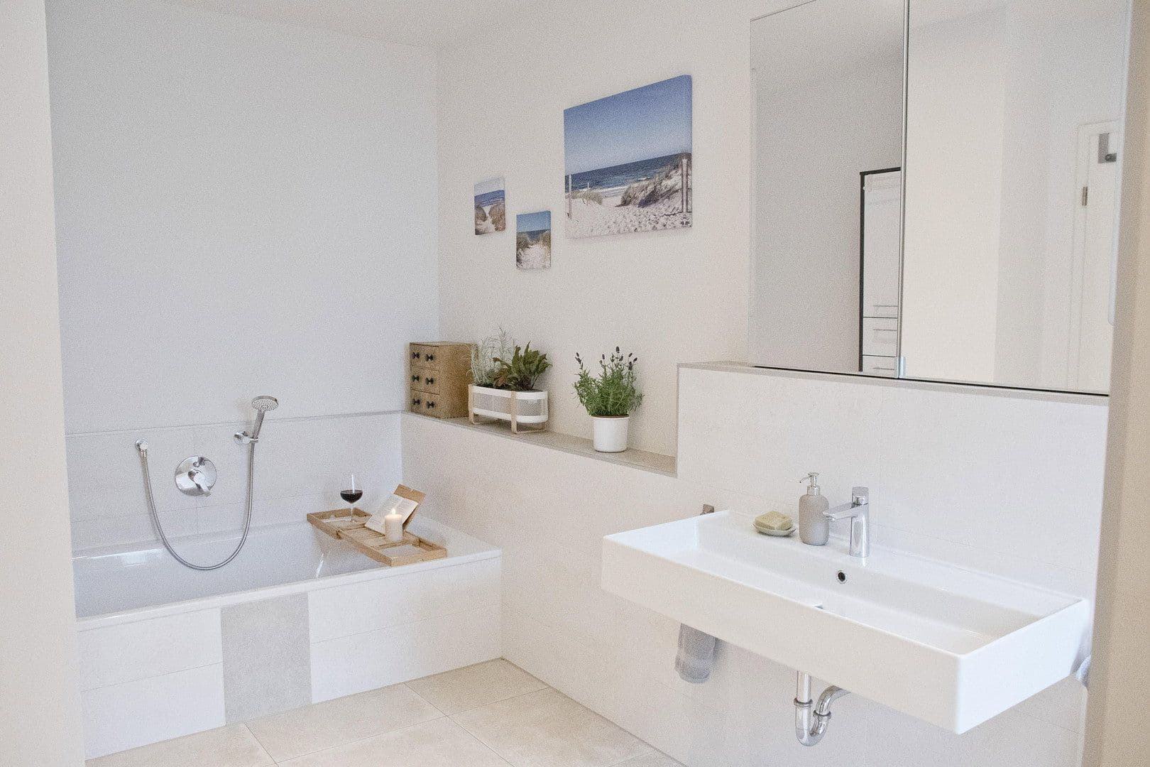 Prodej domu 204 m², pozemek 928 m², Kaffeeberg 32, Gablingen, Bavorsko Prodej domu 204 m², pozemek 928 m², Kaffeeberg 32, Gablingen, Bavorsko