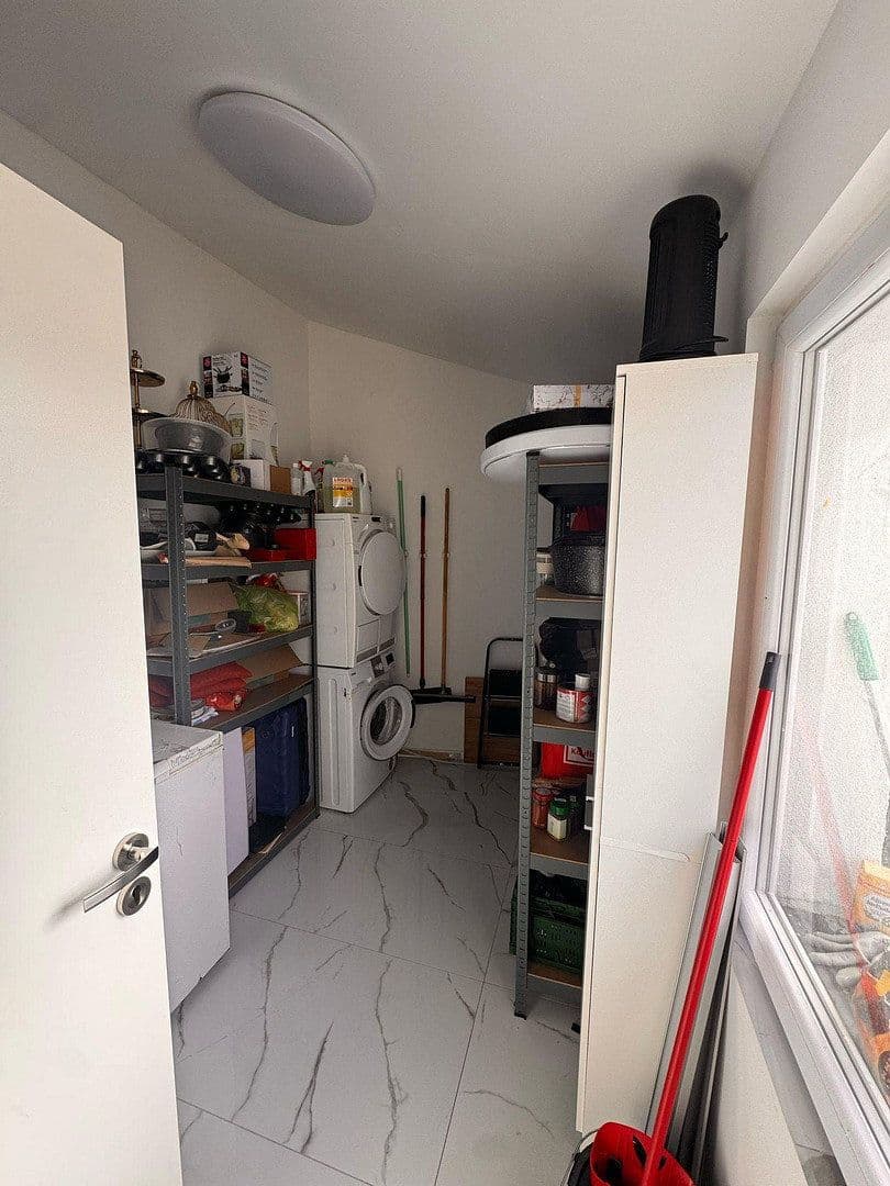 Prodej domu 137 m², pozemek 378 m², Kerpen, Severní Porýní-Vestfálsko Prodej domu 137 m², pozemek 378 m², Kerpen, Severní Porýní-Vestfálsko