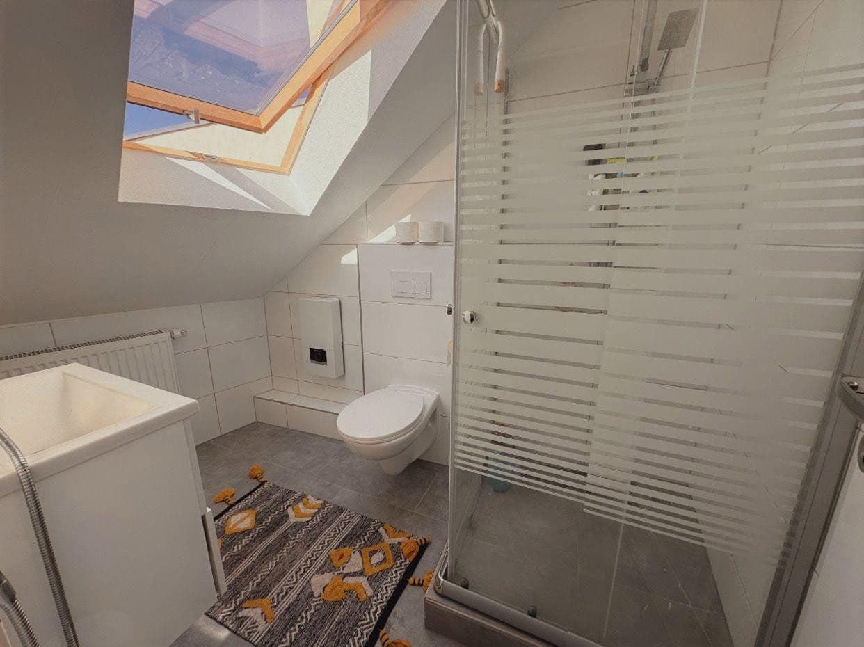 Prodej domu 137 m², pozemek 378 m², Kerpen, Severní Porýní-Vestfálsko Prodej domu 137 m², pozemek 378 m², Kerpen, Severní Porýní-Vestfálsko