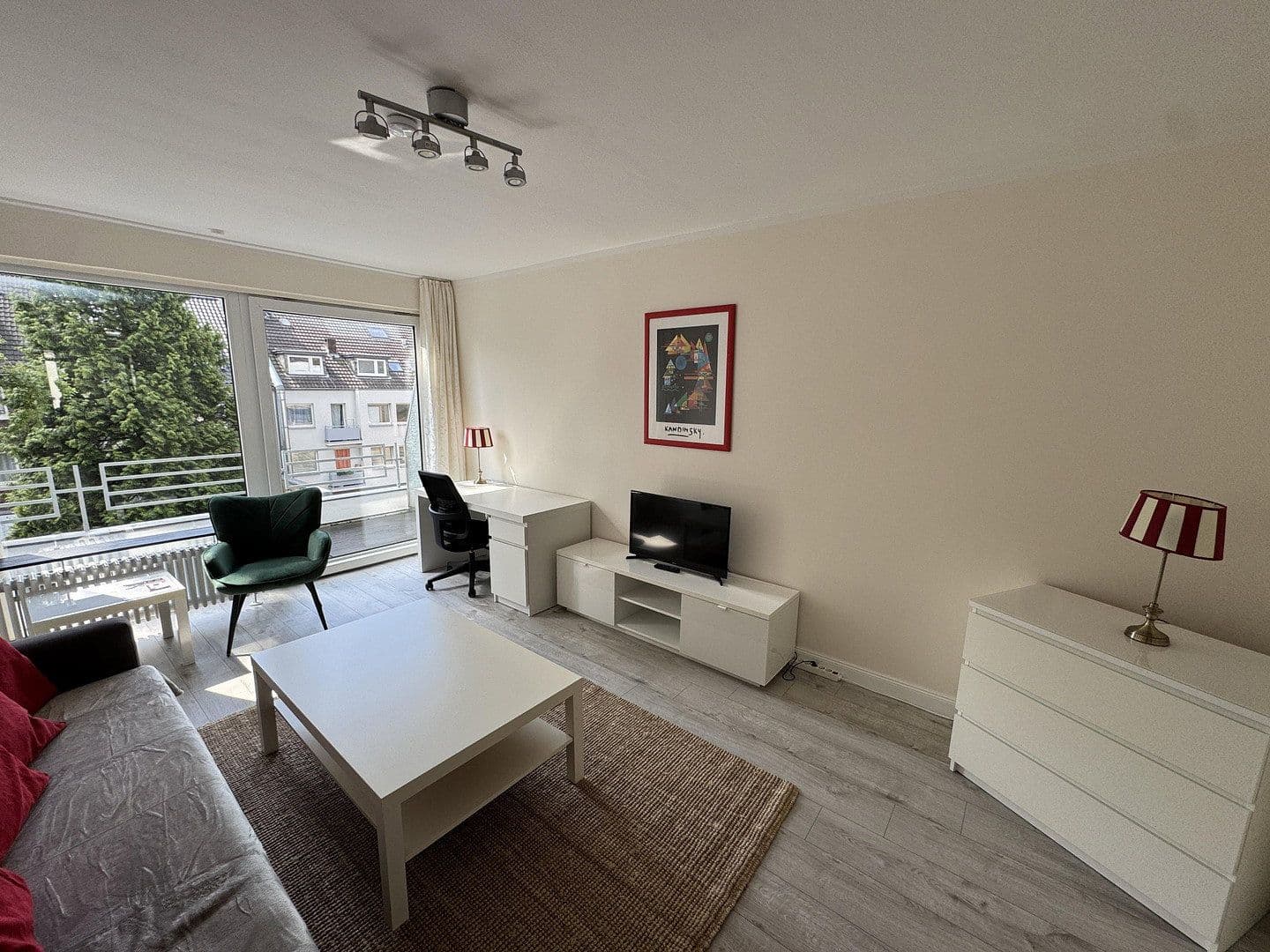 Pronájem bytu 1+1 30 m², Ritterstraße 21, Düsseldorf, Severní Porýní-Vestfálsko Pronájem bytu 1+1 30 m², Ritterstraße 21, Düsseldorf, Severní Porýní-Vestfálsko