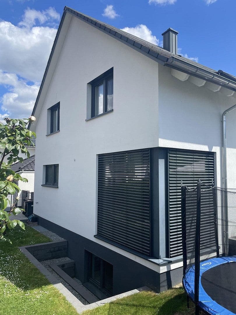 Prodej domu 150 m², pozemek 624 m², Harthausen, Porýní-Falc Prodej domu 150 m², pozemek 624 m², Harthausen, Porýní-Falc
