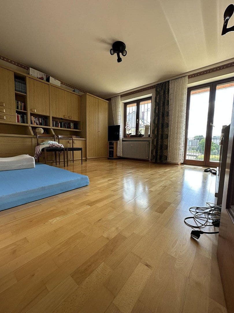 Prodej domu 220 m², pozemek 610 m², Augsburg, Bavorsko Prodej domu 220 m², pozemek 610 m², Augsburg, Bavorsko