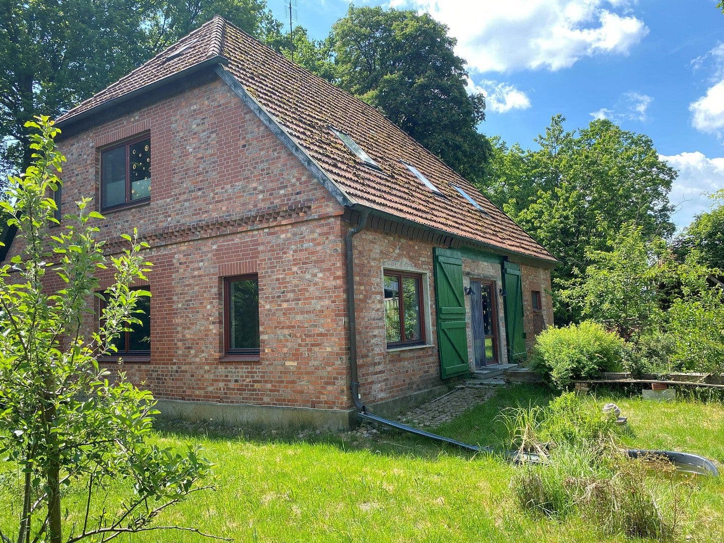 Prodej domu 190 m², pozemek 10.000 m², Schneverdingen, Dolní Sasko Prodej domu 190 m², pozemek 10.000 m², Schneverdingen, Dolní Sasko