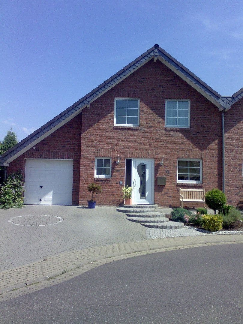 Prodej domu 113 m², pozemek 286 m², Am Waldrand 43, Hückelhoven, Severní Porýní-Vestfálsko Prodej domu 113 m², pozemek 286 m², Am Waldrand 43, Hückelhoven, Severní Porýní-Vestfálsko