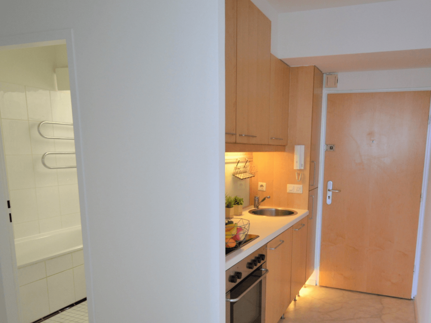 Pronájem bytu 1+1 37 m², Neubeuernerstraße 10, München, Bavorsko Pronájem bytu 1+1 37 m², Neubeuernerstraße 10, München, Bavorsko