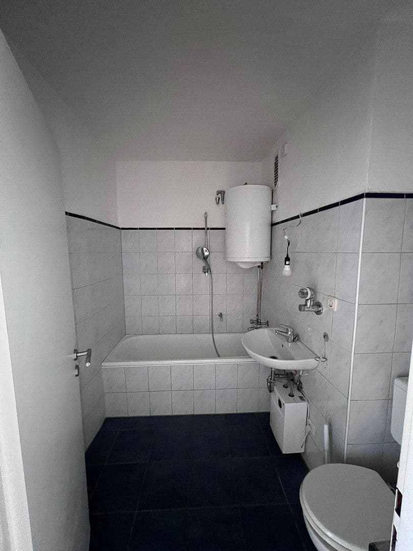 Pronájem bytu 3+1 70 m², Leibnizstr. 41, Heusenstamm, Hessen Pronájem bytu 3+1 70 m², Leibnizstr. 41, Heusenstamm, Hessen