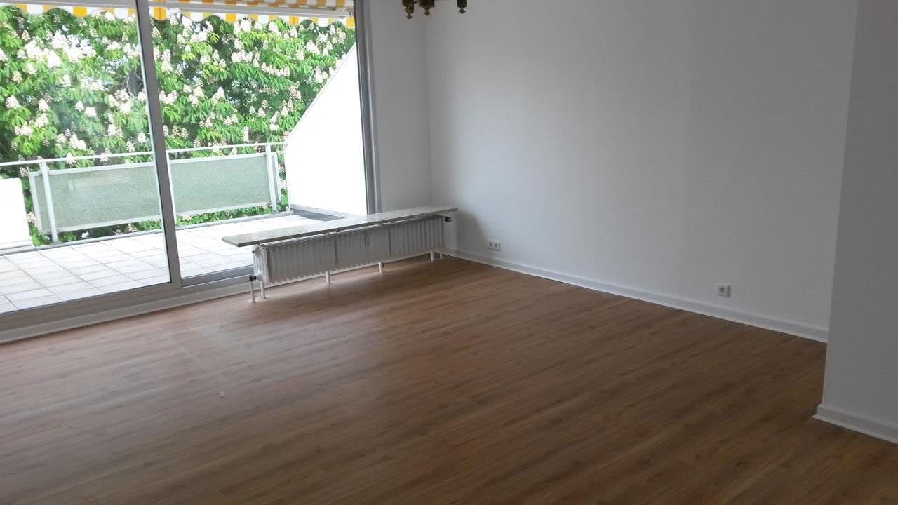 Pronájem bytu 3+1 97 m², Bad Salzuflen, Severní Porýní-Vestfálsko Pronájem bytu 3+1 97 m², Bad Salzuflen, Severní Porýní-Vestfálsko