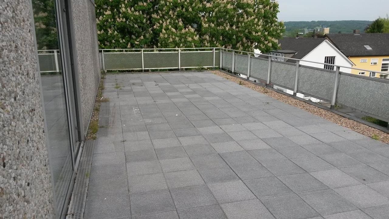 Pronájem bytu 3+1 97 m², Bad Salzuflen, Severní Porýní-Vestfálsko Pronájem bytu 3+1 97 m², Bad Salzuflen, Severní Porýní-Vestfálsko