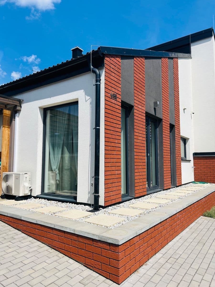 Prodej domu 100 m², pozemek 321 m², K Rondelu, Nová Ves pod Pleší, Středočeský kraj Prodej domu 100 m², pozemek 321 m², K Rondelu, Nová Ves pod Pleší, Středočeský kraj
