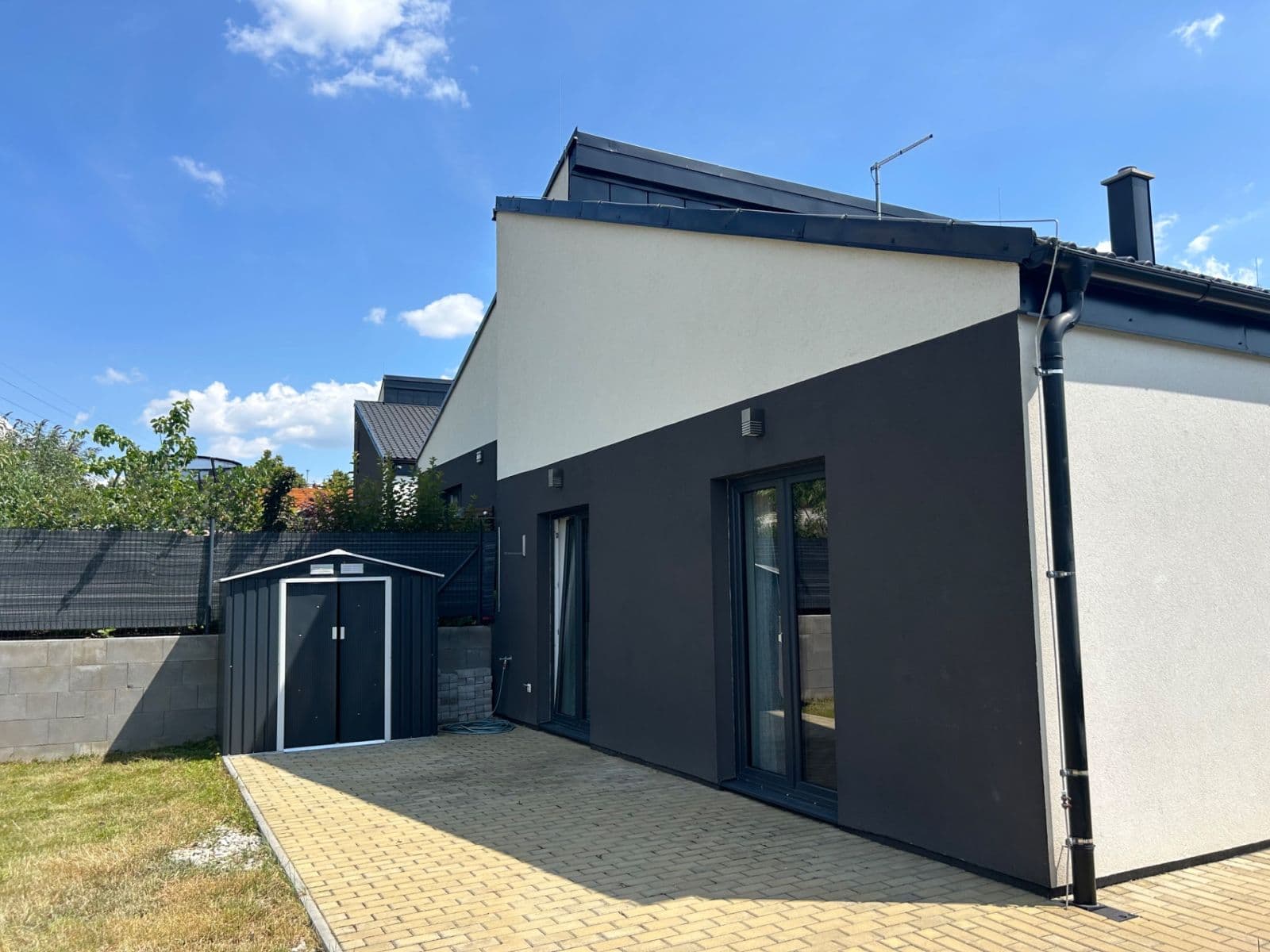 Prodej domu 100 m², pozemek 321 m², K Rondelu, Nová Ves pod Pleší, Středočeský kraj Prodej domu 100 m², pozemek 321 m², K Rondelu, Nová Ves pod Pleší, Středočeský kraj