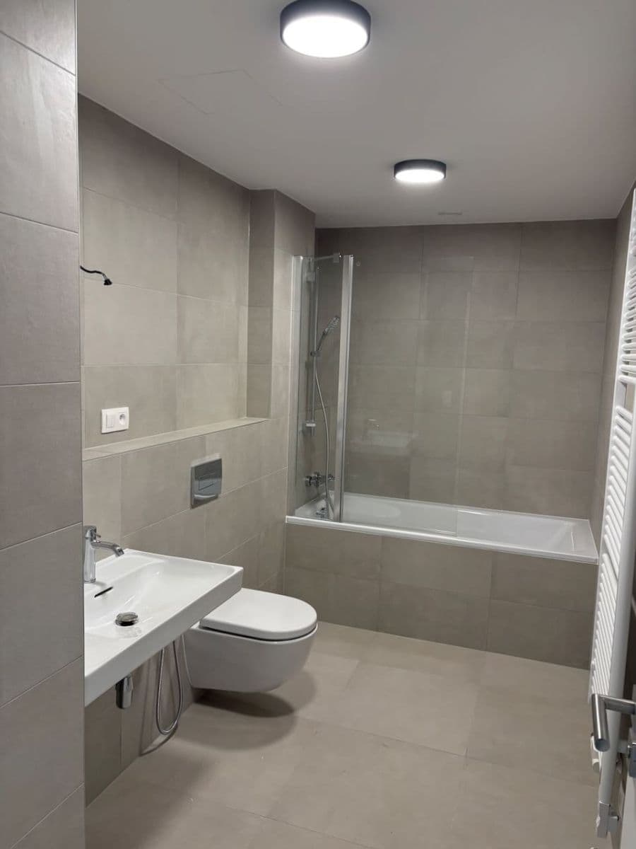 Pronájem bytu 2+kk 61 m², Pod Krocínkou, Praha, Praha Pronájem bytu 2+kk 61 m², Pod Krocínkou, Praha, Praha