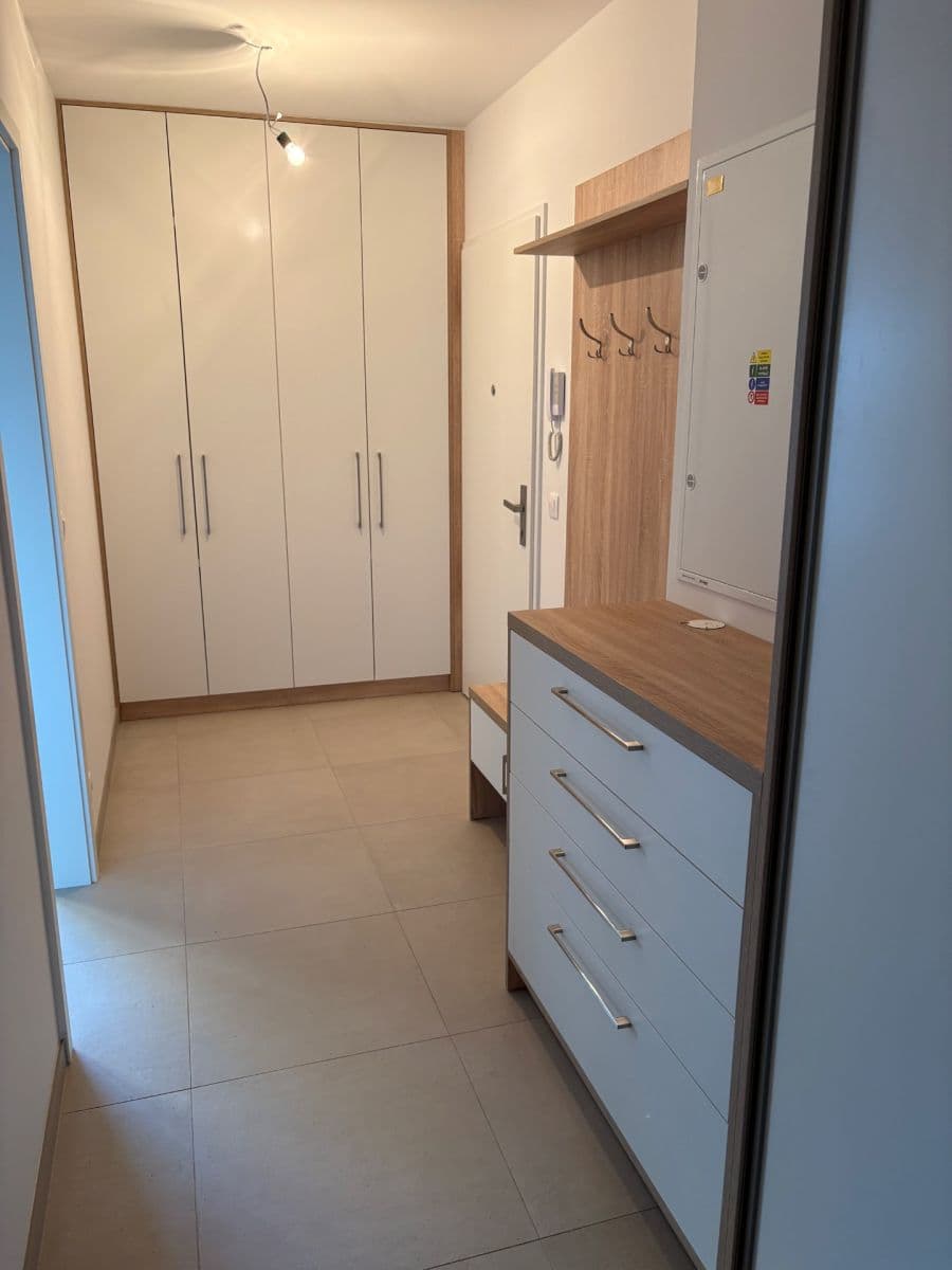 Pronájem bytu 2+kk 61 m², Pod Krocínkou, Praha, Praha Pronájem bytu 2+kk 61 m², Pod Krocínkou, Praha, Praha