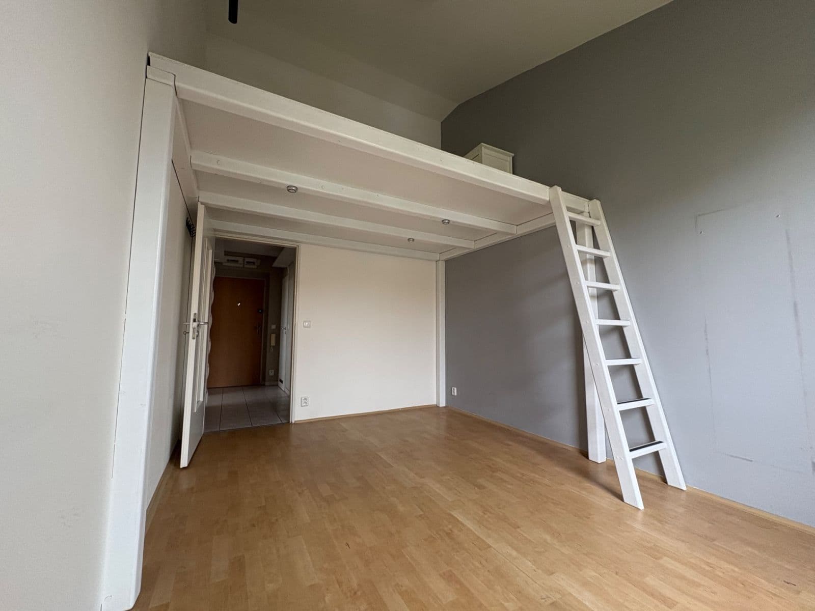 Pronájem bytu 3+kk 58 m², Okružní, Roudnice nad Labem, Ústecký kraj Pronájem bytu 3+kk 58 m², Okružní, Roudnice nad Labem, Ústecký kraj