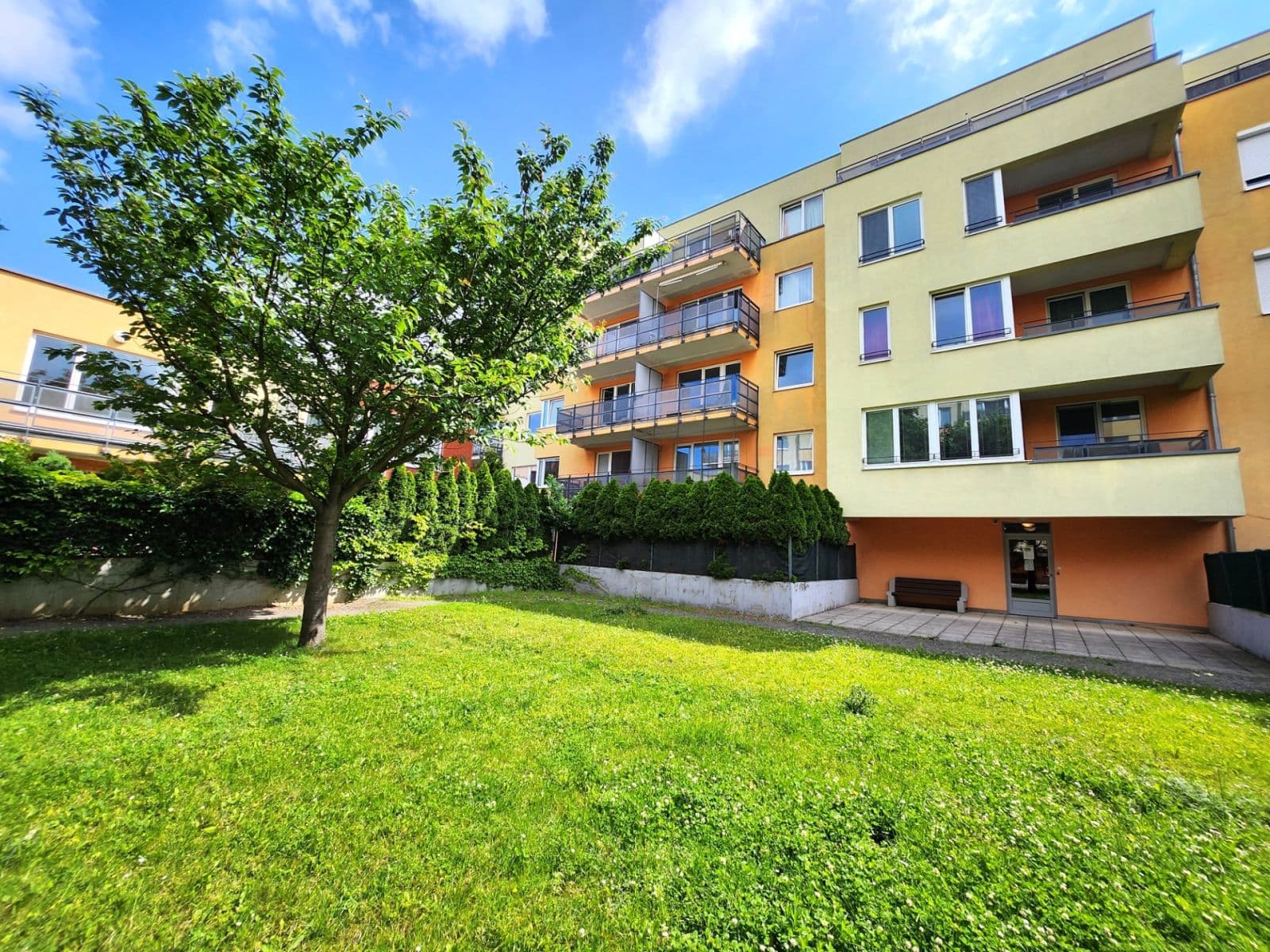 Prodej bytu 2+kk 46 m², Werichova, Praha, Praha Prodej bytu 2+kk 46 m², Werichova, Praha, Praha