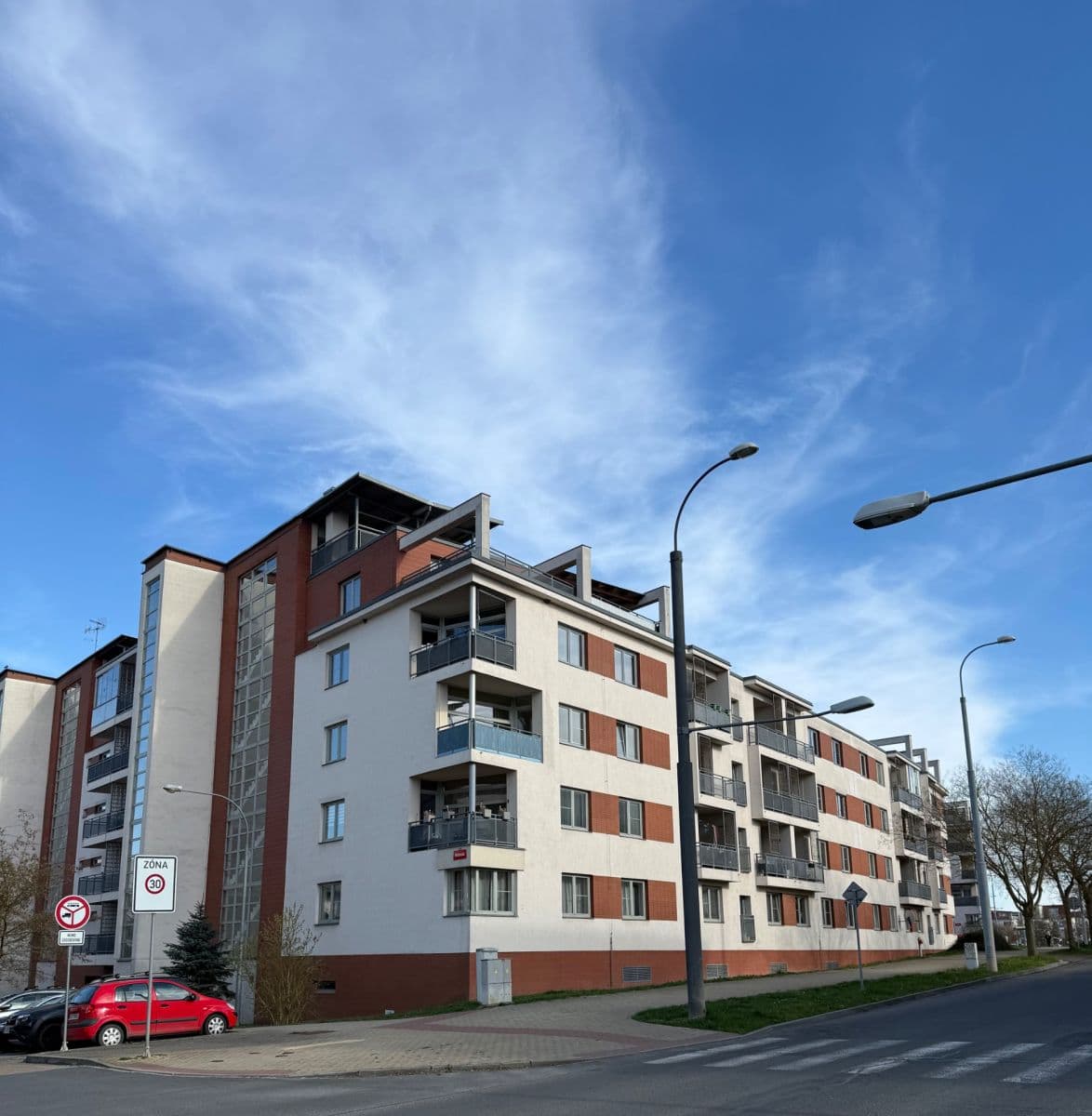 Prodej bytu 2+kk 59 m², Mutěnická, Plzeň, Plzeňský kraj Prodej bytu 2+kk 59 m², Mutěnická, Plzeň, Plzeňský kraj