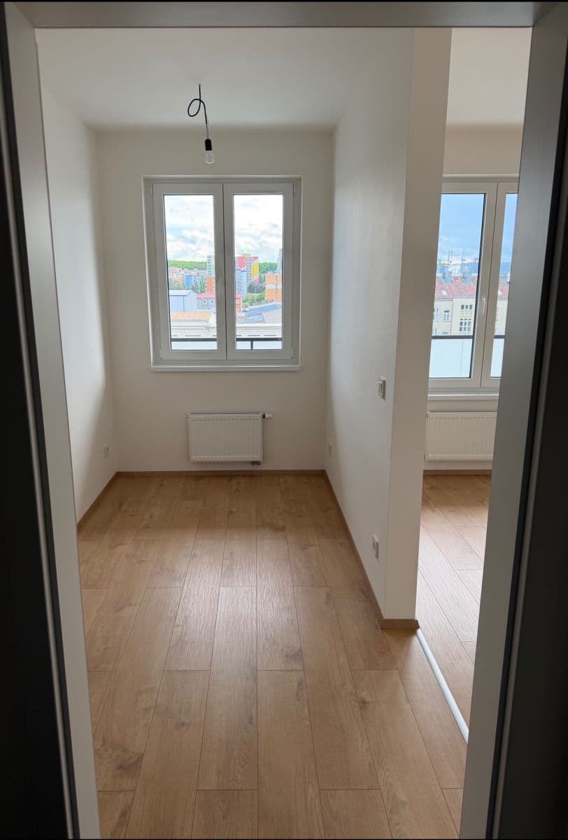 Prodej bytu 1+kk 30 m², U Továren, Praha, Praha Prodej bytu 1+kk 30 m², U Továren, Praha, Praha