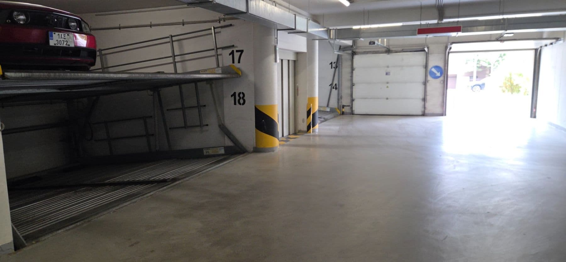 Pronájem garáže 12 m², Otradovická, Praha, Praha Pronájem garáže 12 m², Otradovická, Praha, Praha