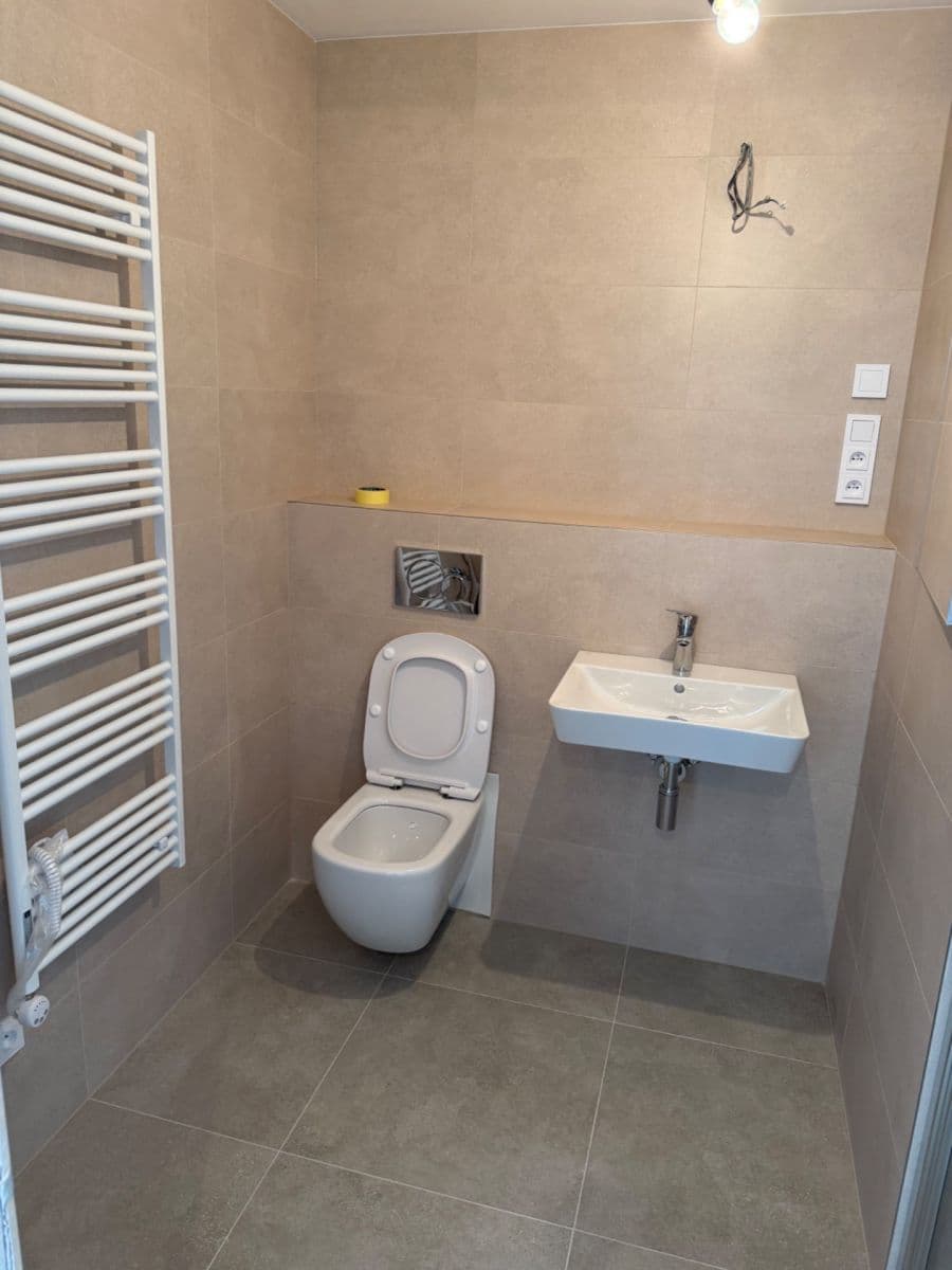 Pronájem bytu 2+kk 42 m², Cihlářská, Hostivice, Středočeský kraj Pronájem bytu 2+kk 42 m², Cihlářská, Hostivice, Středočeský kraj