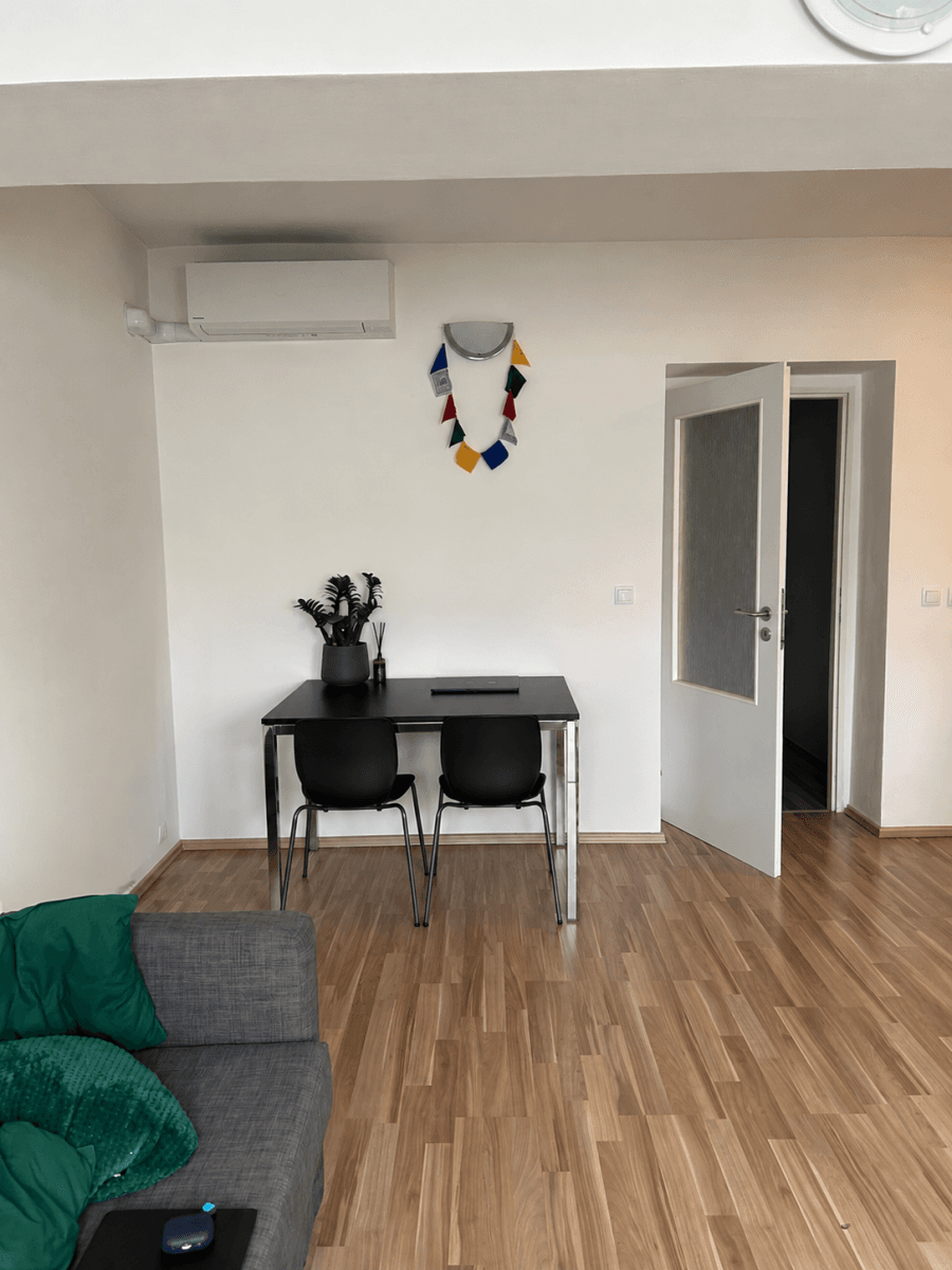 Pronájem bytu 1+kk 37 m², Roháčova, Praha, Praha Pronájem bytu 1+kk 37 m², Roháčova, Praha, Praha