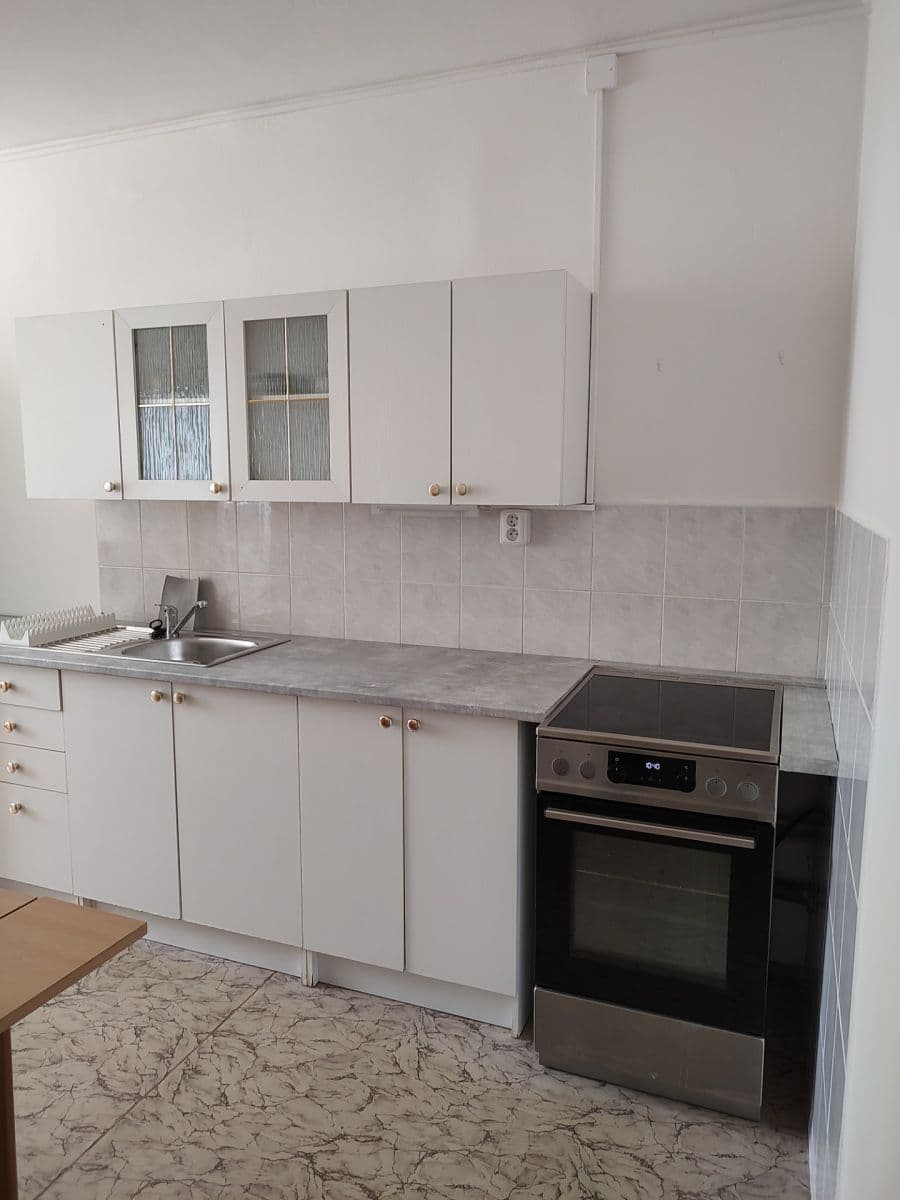 Pronájem bytu 3+1 80 m², Makovského, Praha, Praha Pronájem bytu 3+1 80 m², Makovského, Praha, Praha
