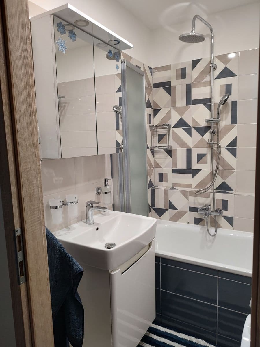 Pronájem bytu 3+1 80 m², Makovského, Praha, Praha Pronájem bytu 3+1 80 m², Makovského, Praha, Praha