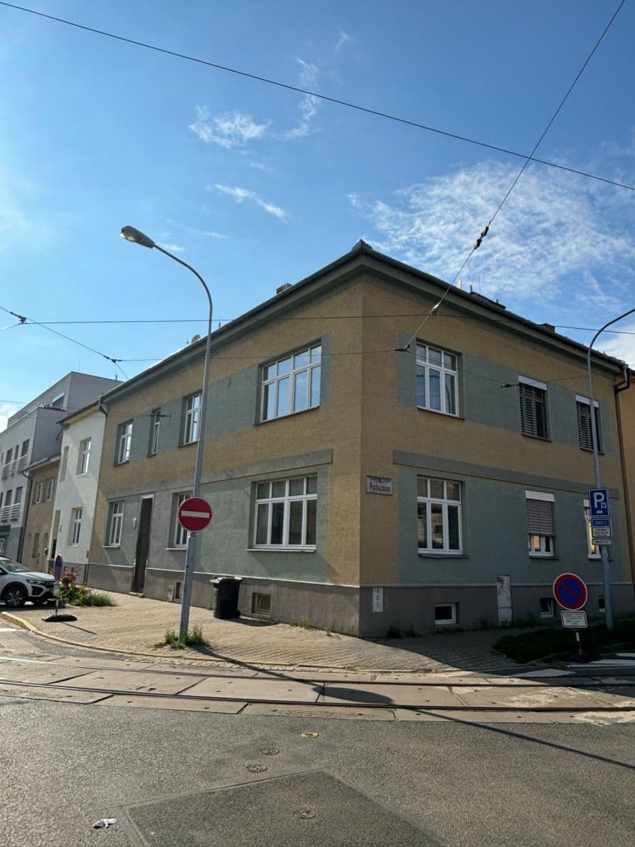 Pronájem bytu 2+1 47 m², Jeronýmova, Brno, Jihomoravský kraj Pronájem bytu 2+1 47 m², Jeronýmova, Brno, Jihomoravský kraj